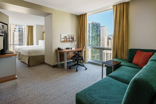 SpringHill Suites by Marriott Chicago Downtown/River North image 6